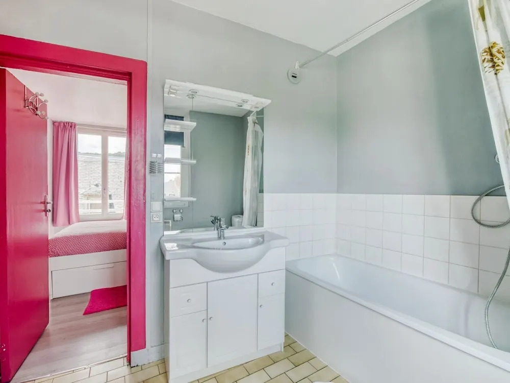 Cosy Studio Apartment in Honfleur near Harbour