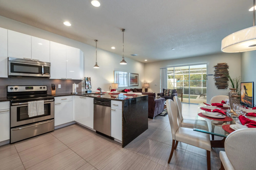 Nice and pleasant townhome villa with private pool near Disney