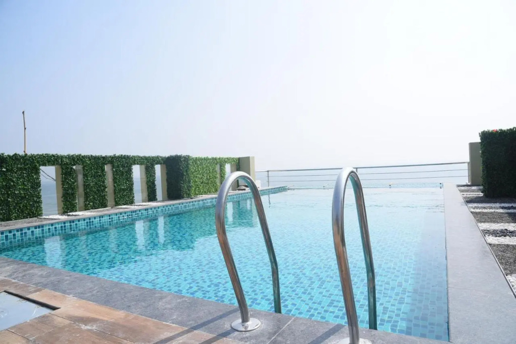 The Bay Suites