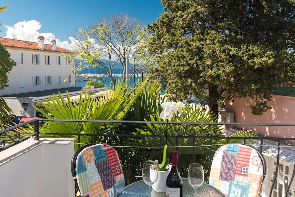 Apartments Ivona