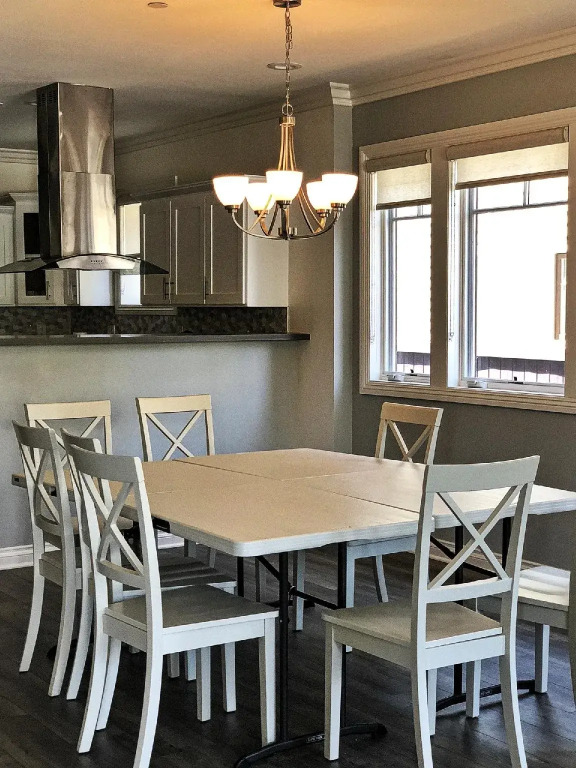 Los Angeles RoomRentals Harvard Heights