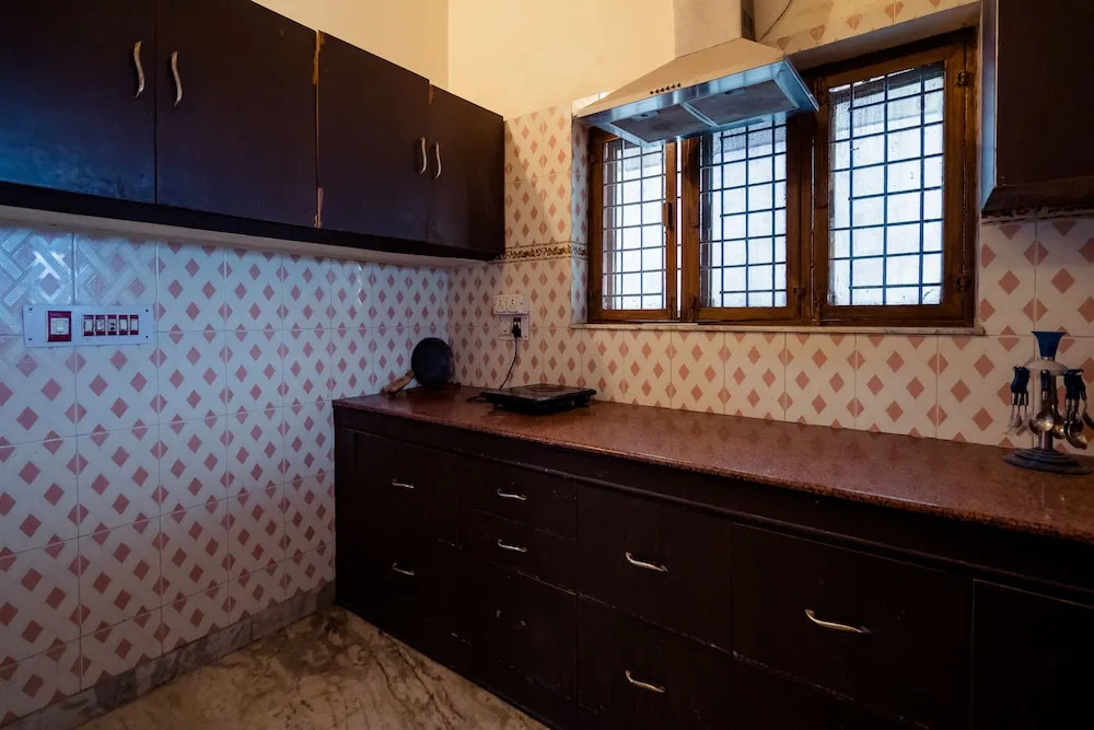 OYO 13112 Home Peaceful Stay IT Park
