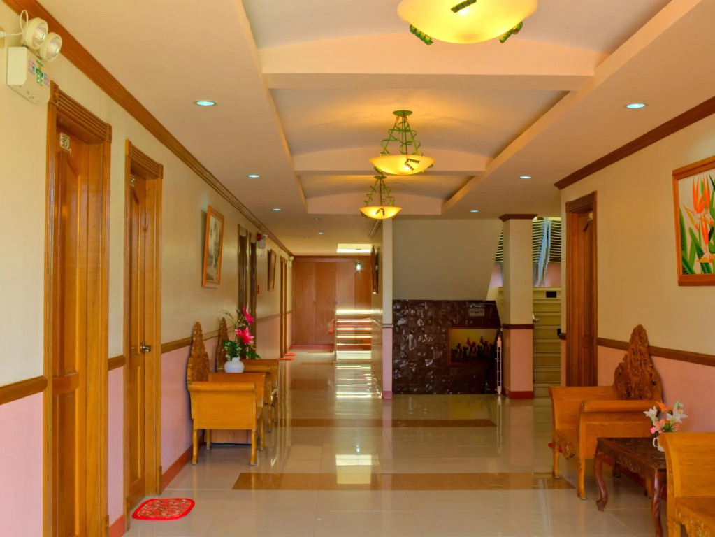 Sea Jewel Beach Resort Puerto Galera