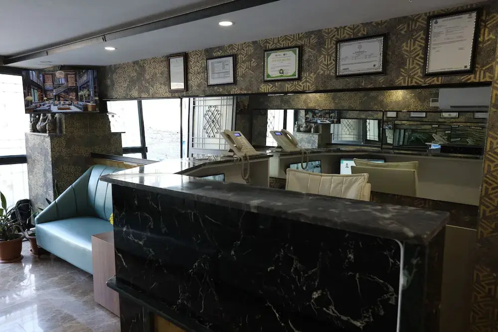 Askadar Çatı Otel
