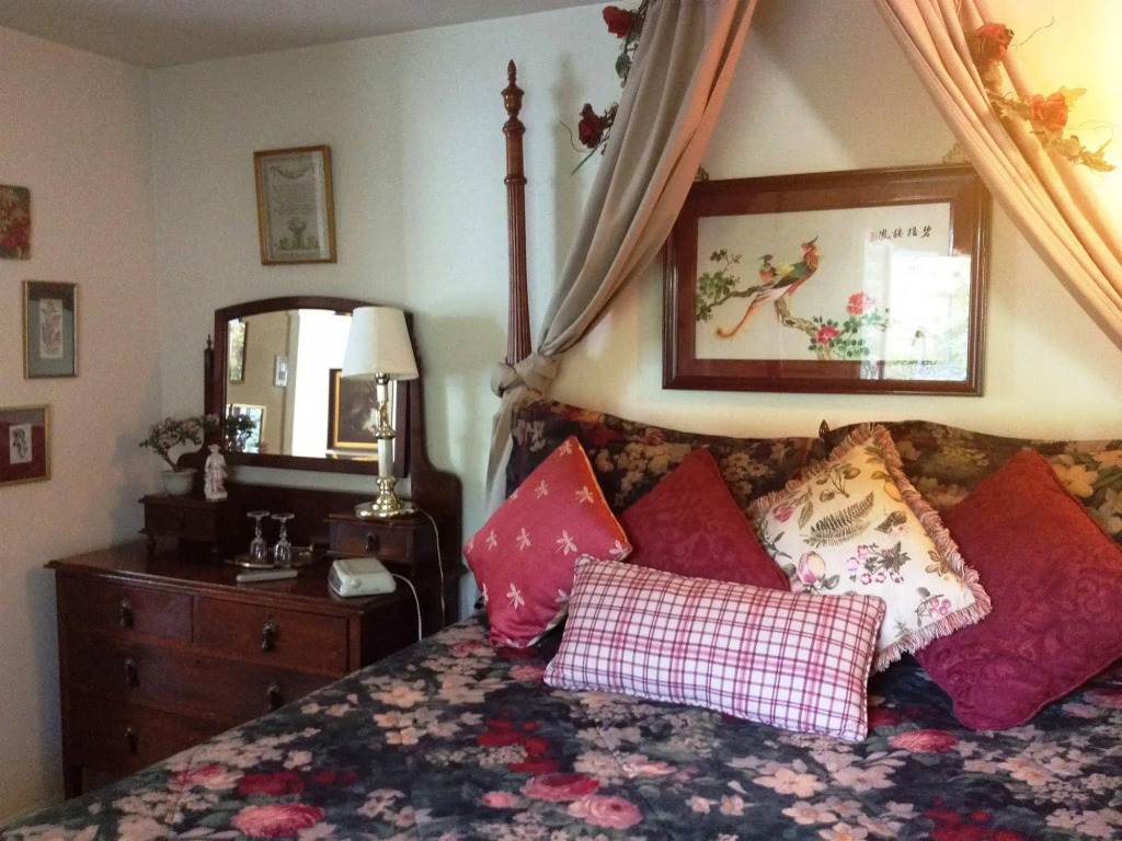 The Stone Hedge Bed and Breakfast