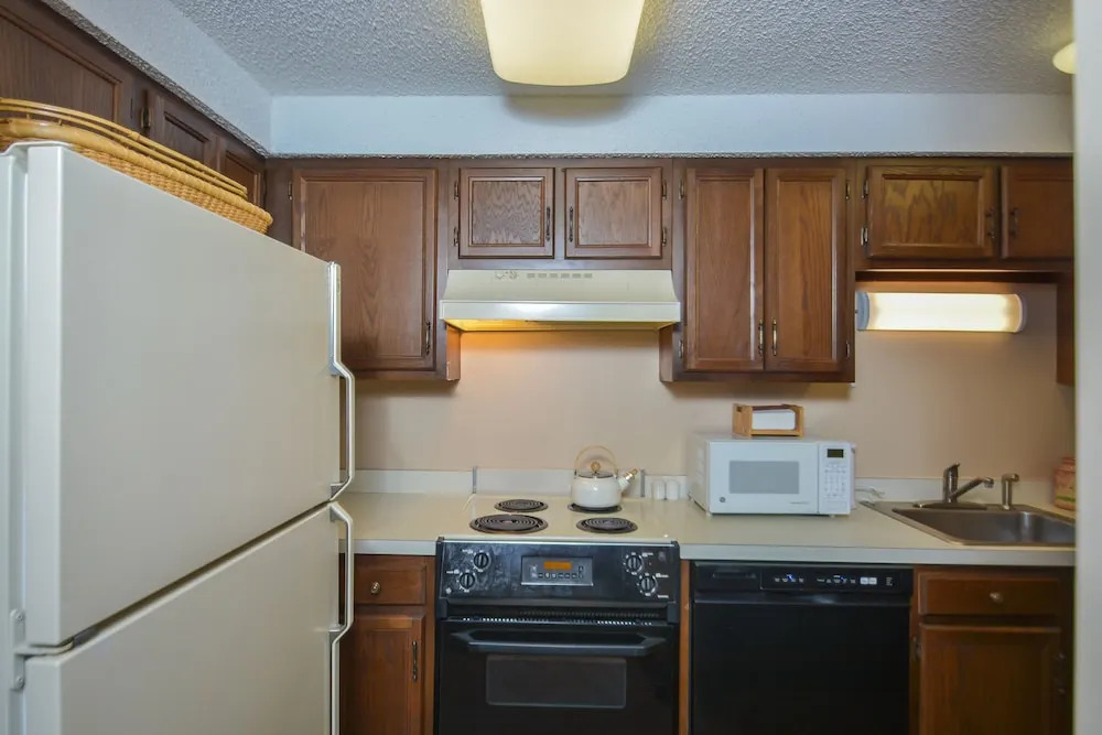 Four Hooppole South #G6 3 Bedroom Townhome