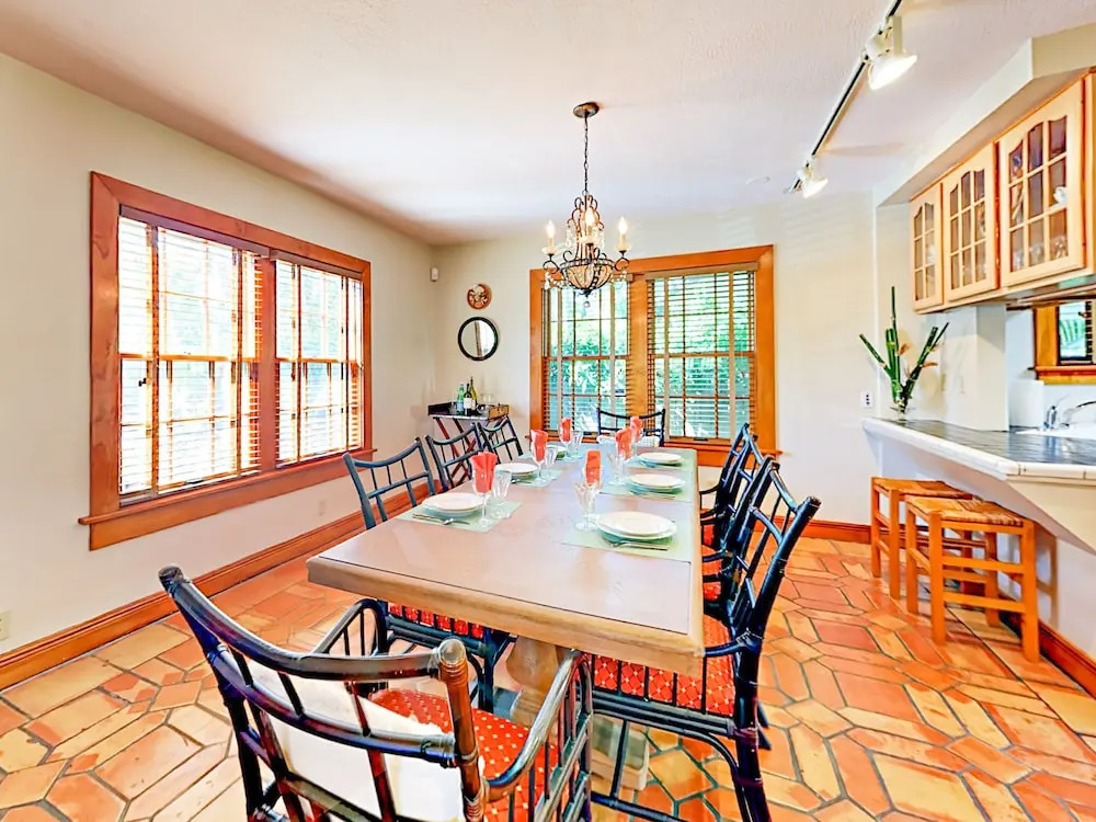 Old Northwood - 3 Br Home