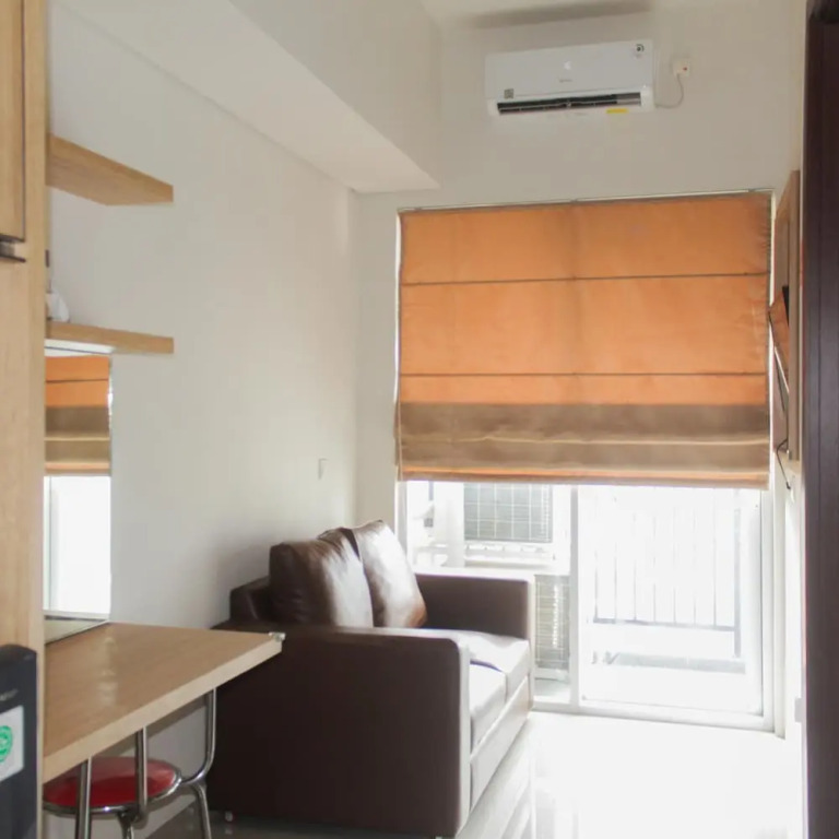 Warm and Comfortable 2BR Parkland Avenue Apartment By Travelio
