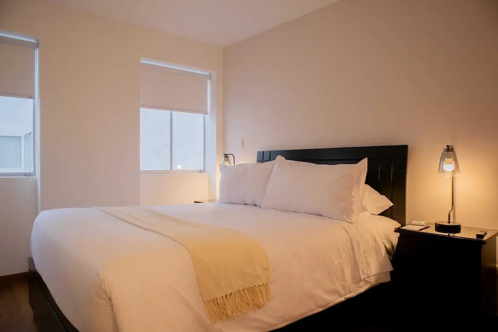 w Charming 3BR Apartment in Miraflores