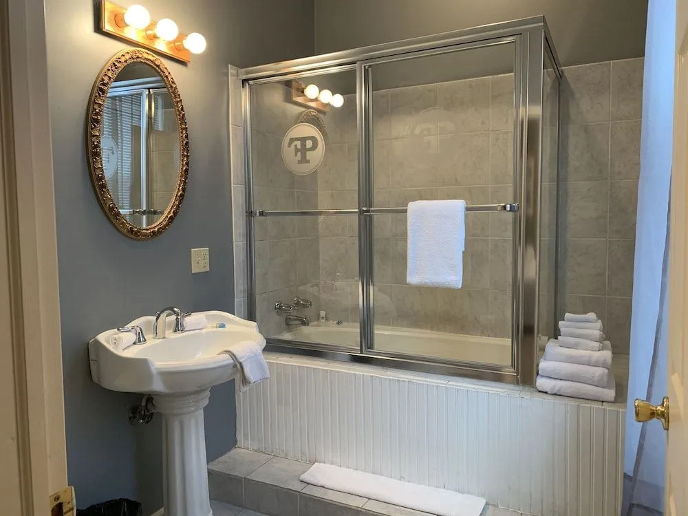 The Hotel Belvidere