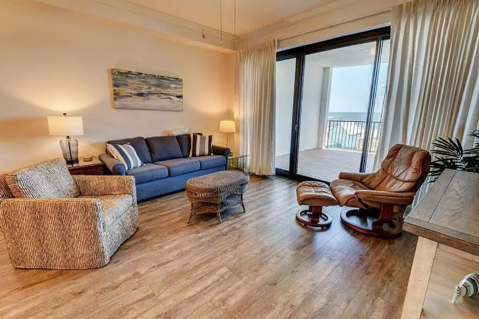 Grand Pointe 512