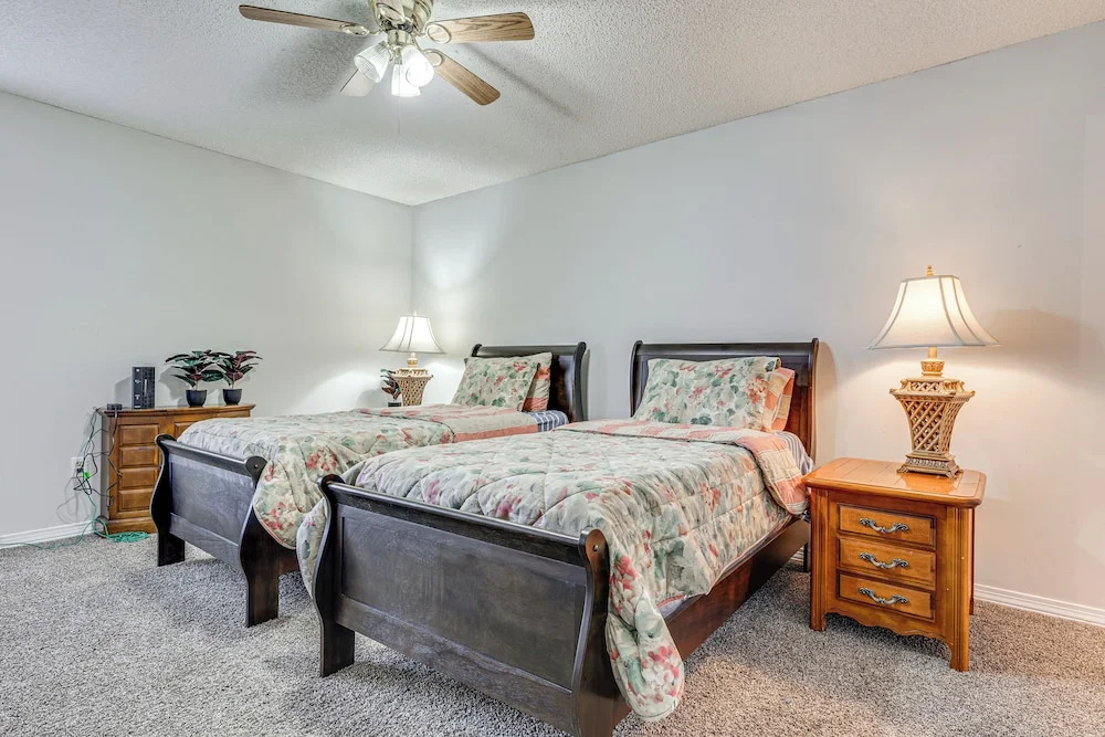 Charming Satsuma Home ~ 14 Mi to Mobile!