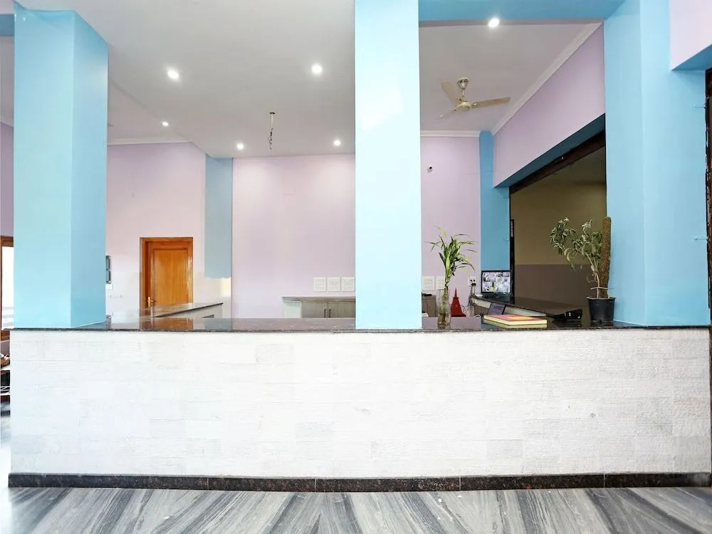 Oyo 19638 Hotel Jay Continental