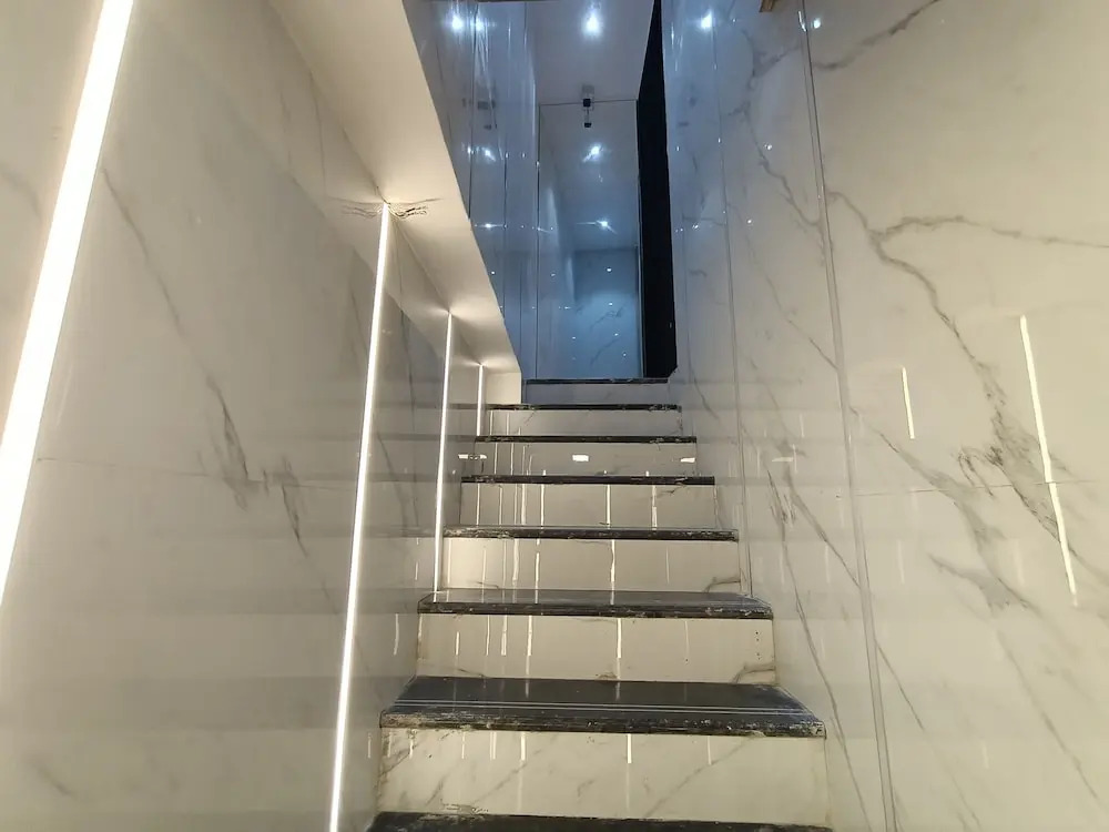 Hotel O King Residency Near Bharat Talkies