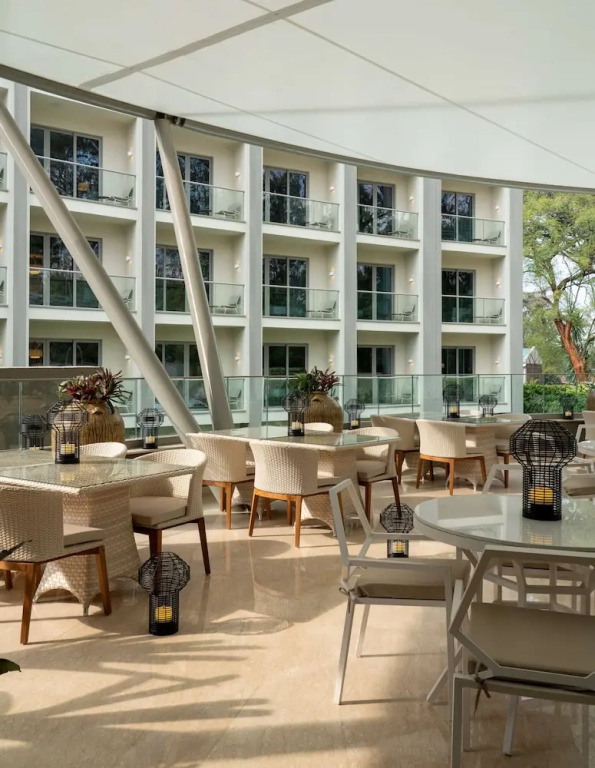 Отель Radisson Blu Hotel & Residence Nairobi Arboretum