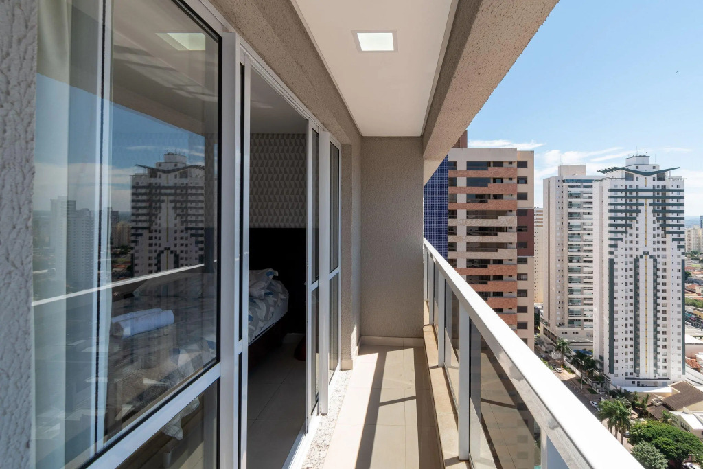 Flat completo - andar alto - Setor Bueno - Ed The Expression - WI-fi - Garagem - TH2205