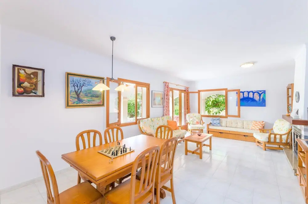 Casa Aina