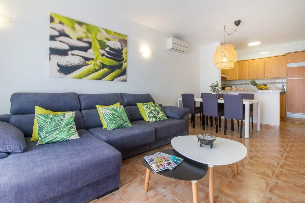New Apartment With Charm by Robertapatments