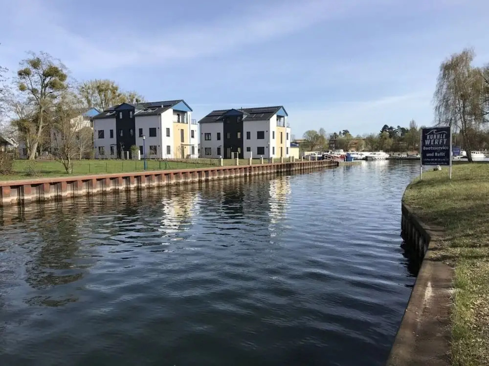 "penthouse Apartment on the Water"