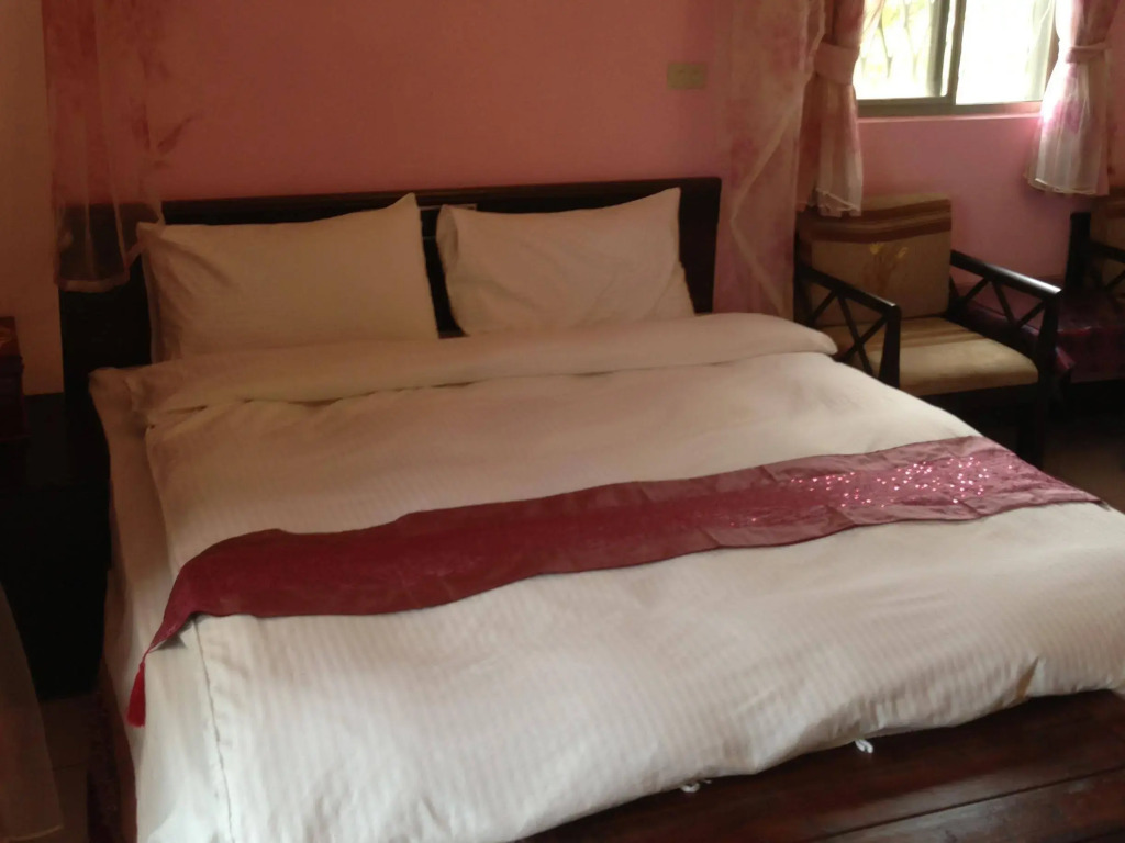 Home Here B & B