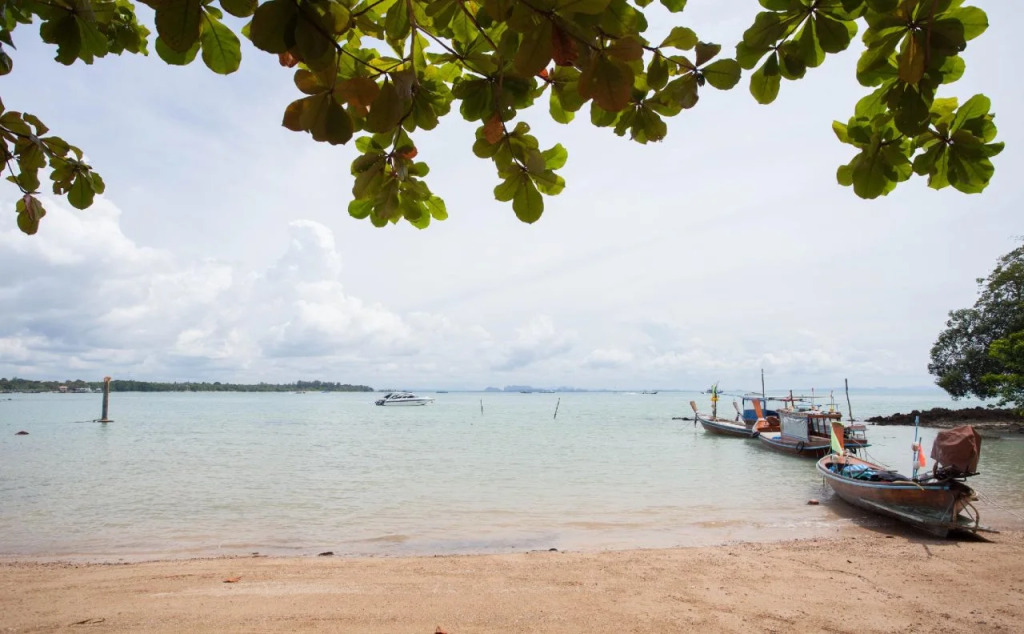 Arawan Beach Resort Krabi