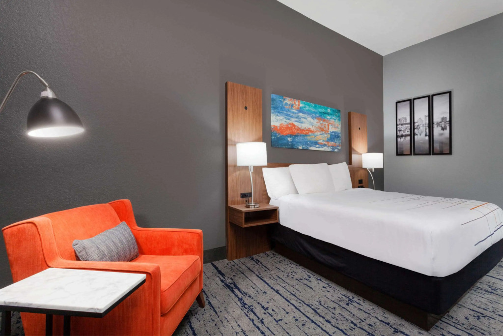 Sleep Inn & Suites St Petersburg Gateway