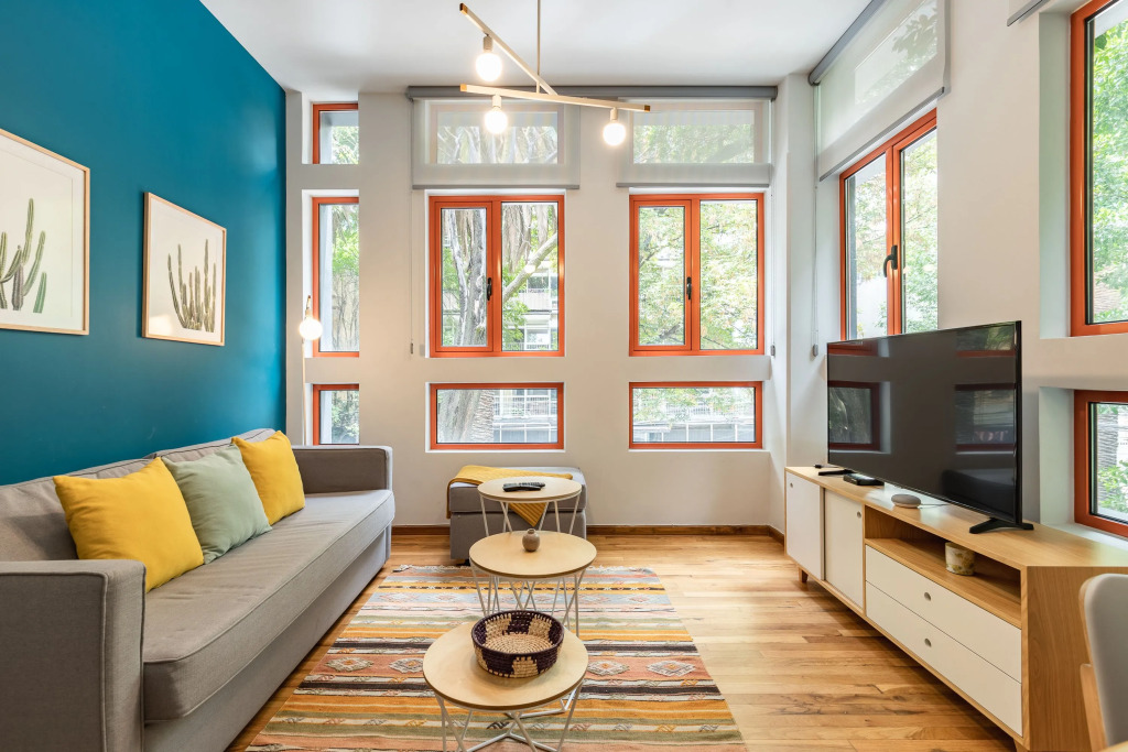 Beautifully Designed, Hi Tech Apt in La Condesa