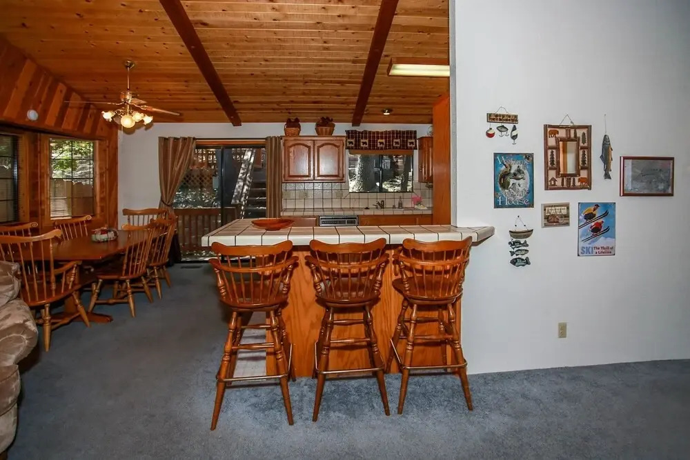 1867- Diamond Houzz 3 Bedroom Home by Redawning