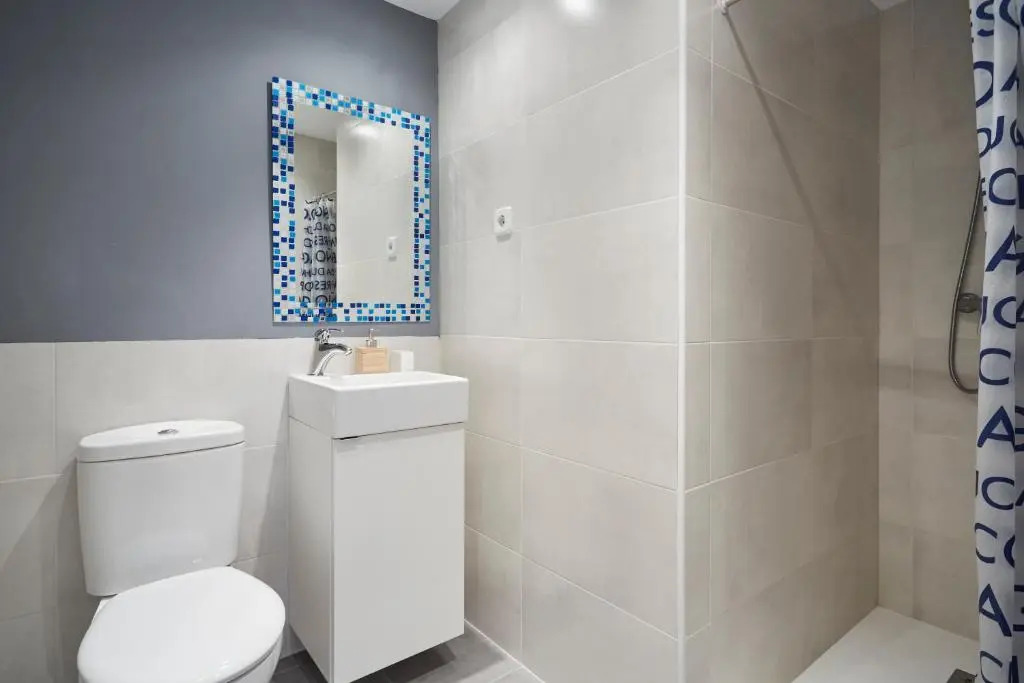 LEEWAYS APARTMENT IV in ALCALÁ 99