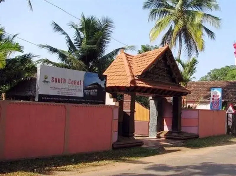 Southcanal Holidays