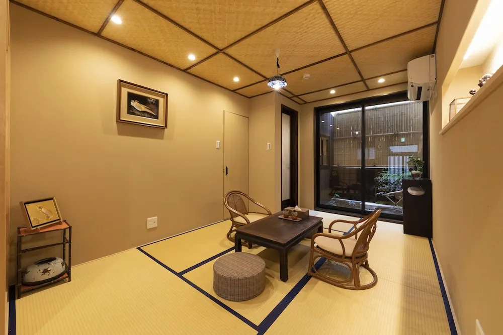 Shirakabanoyado-DOUNIWA, 白樺の宿-堂庭, Private House Near Osaka Castle