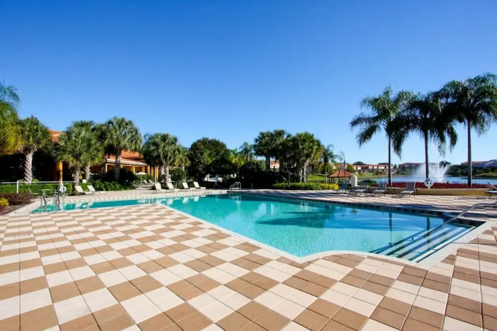3031 Encantada