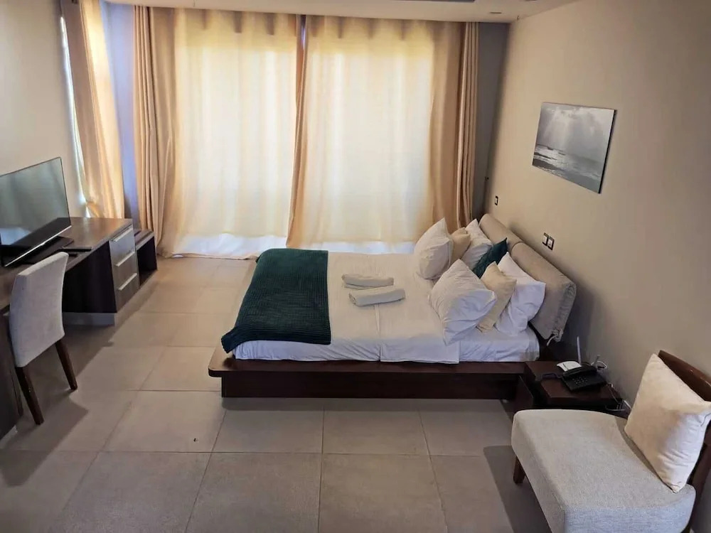 Luxury Oceanline Beachfront Apartments