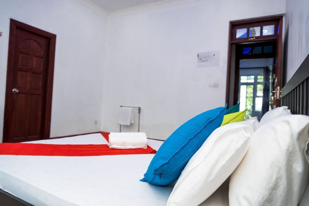 Dhirey Inn