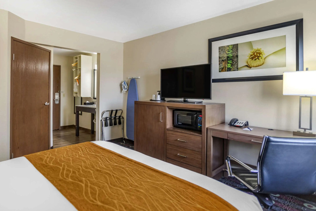 Comfort Inn Tulsa Midtown