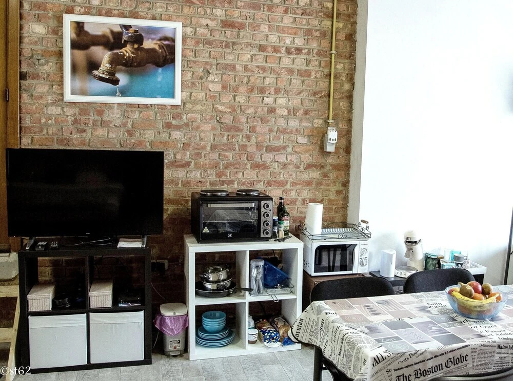 Studio in Jambes, Namur, With Pool Access, Enclosed Garden and Wifi