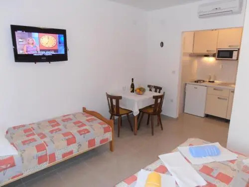 Apartment Studio Bešker