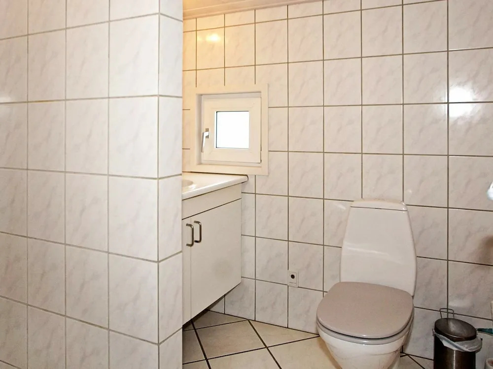 Luring Holiday Home in Hemmet With Whirlpool