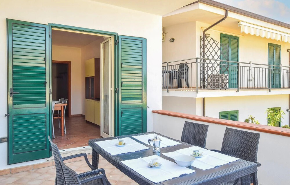 Nice Apartment in Scalea With Outdoor Swimming Pool, Wifi and 2 Bedrooms