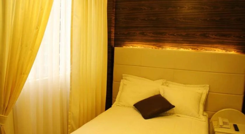 hotel taymi