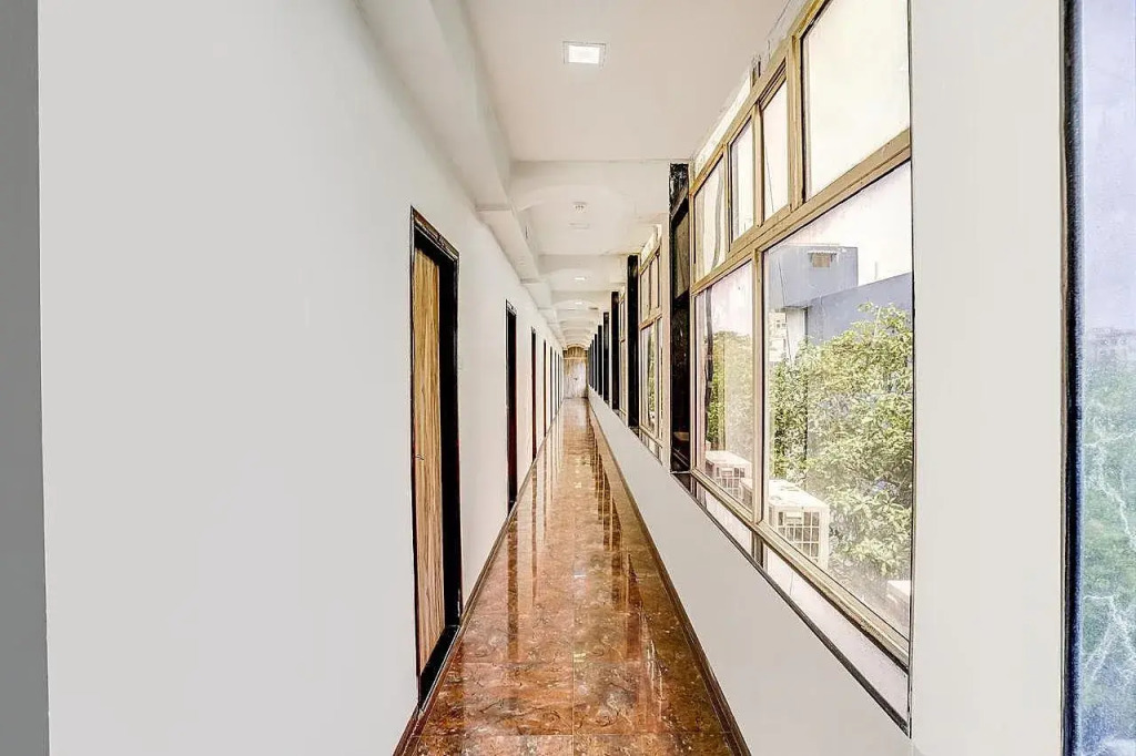 FabHotel Divine Residency