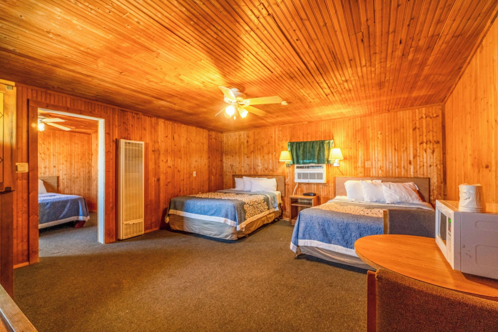 Green Acre Motel by OYO Near Rush County Airport