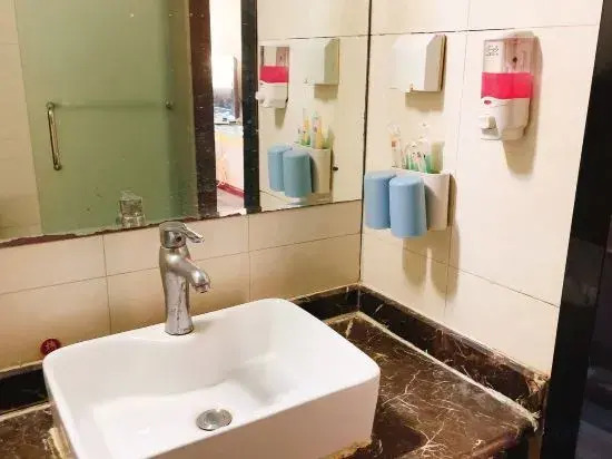 Jixiang Business Hotel