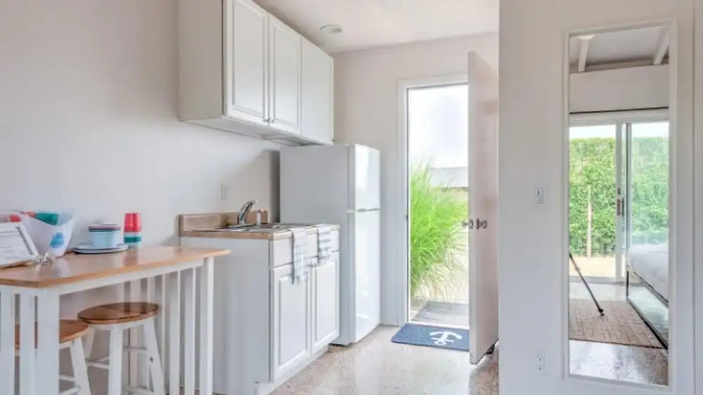 Unit 3 Dbl Queen - Bungalows at Common Ground