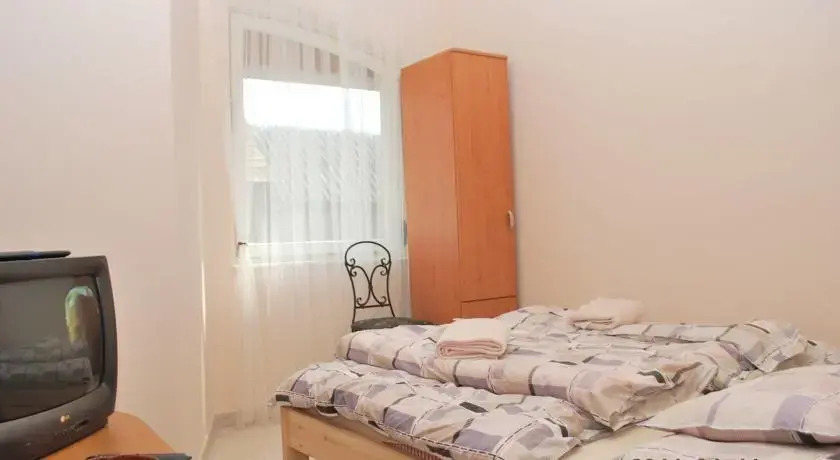 Azra Apartman