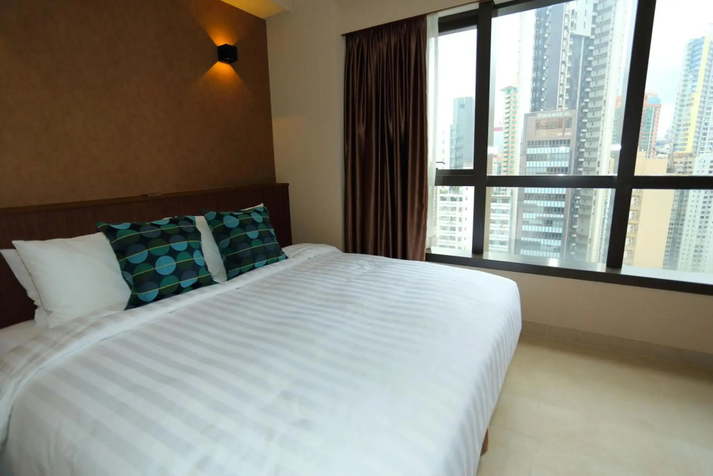WE Hotel