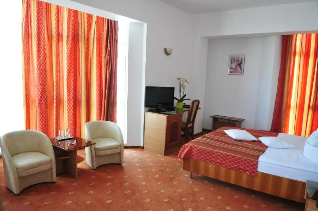 Hotel Emma Est