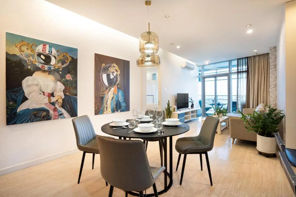 Spacious Central Apartments for Group and Family - Sailing Tower