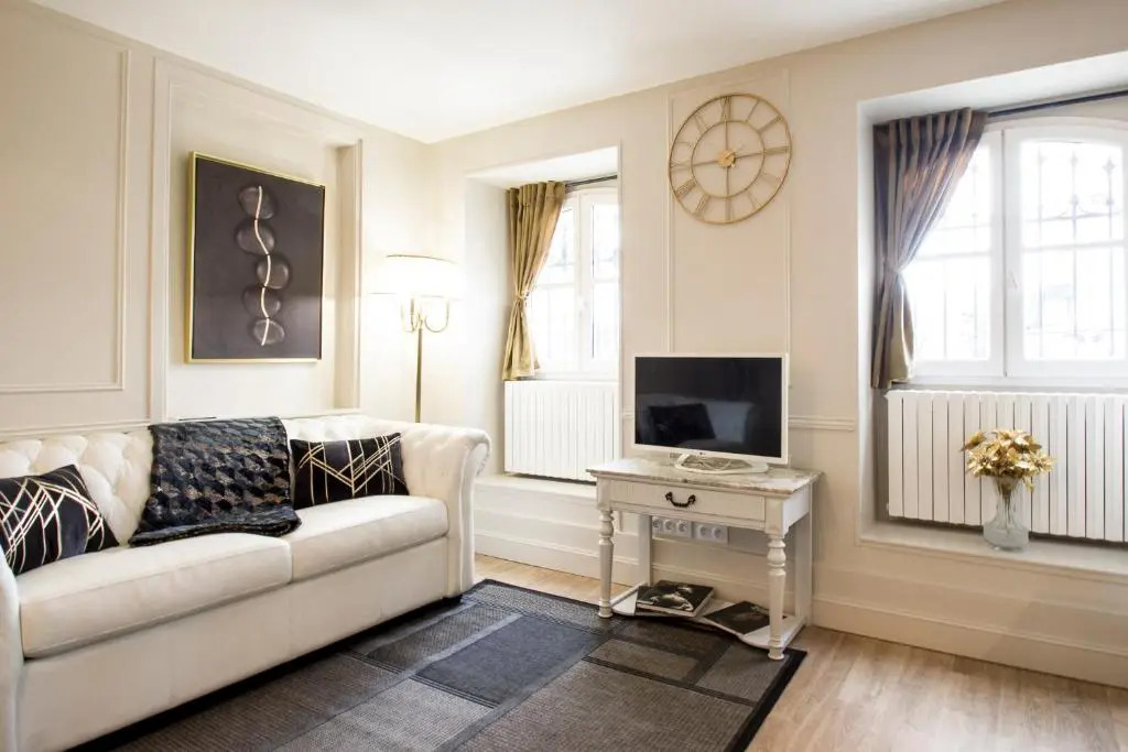Bel apt rénové en bord de Garonne
