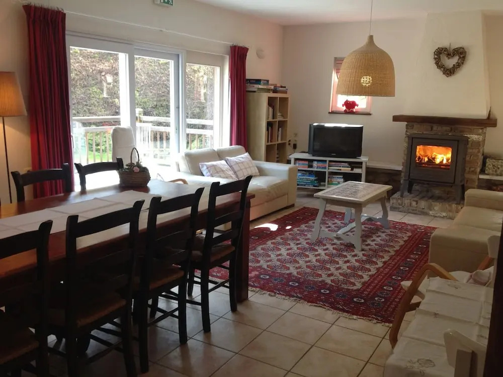 Cozy Chalet in Bohan Near Forest